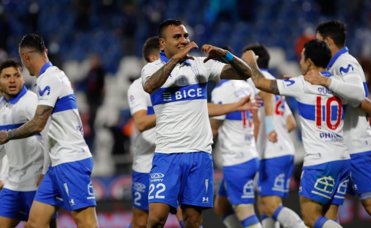 Συνεχίζει ακάθεκτη