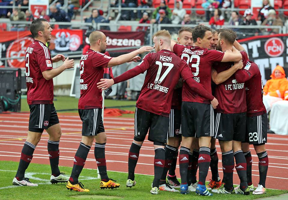 Το πρώτο αίμα!