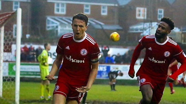 Στο νησί το «βάρος»!