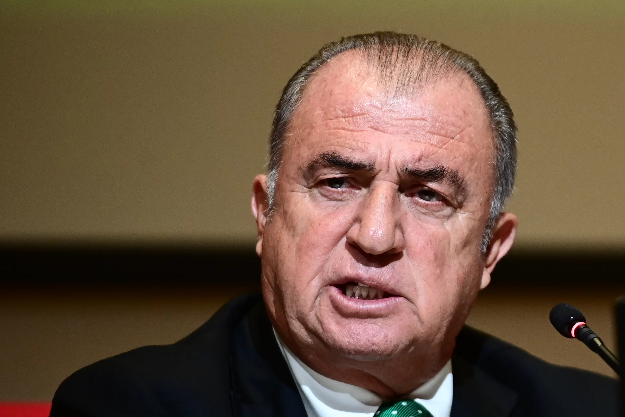 Στα Paparazzi μας: Είμαι ο Τερίμ και θα φύγω