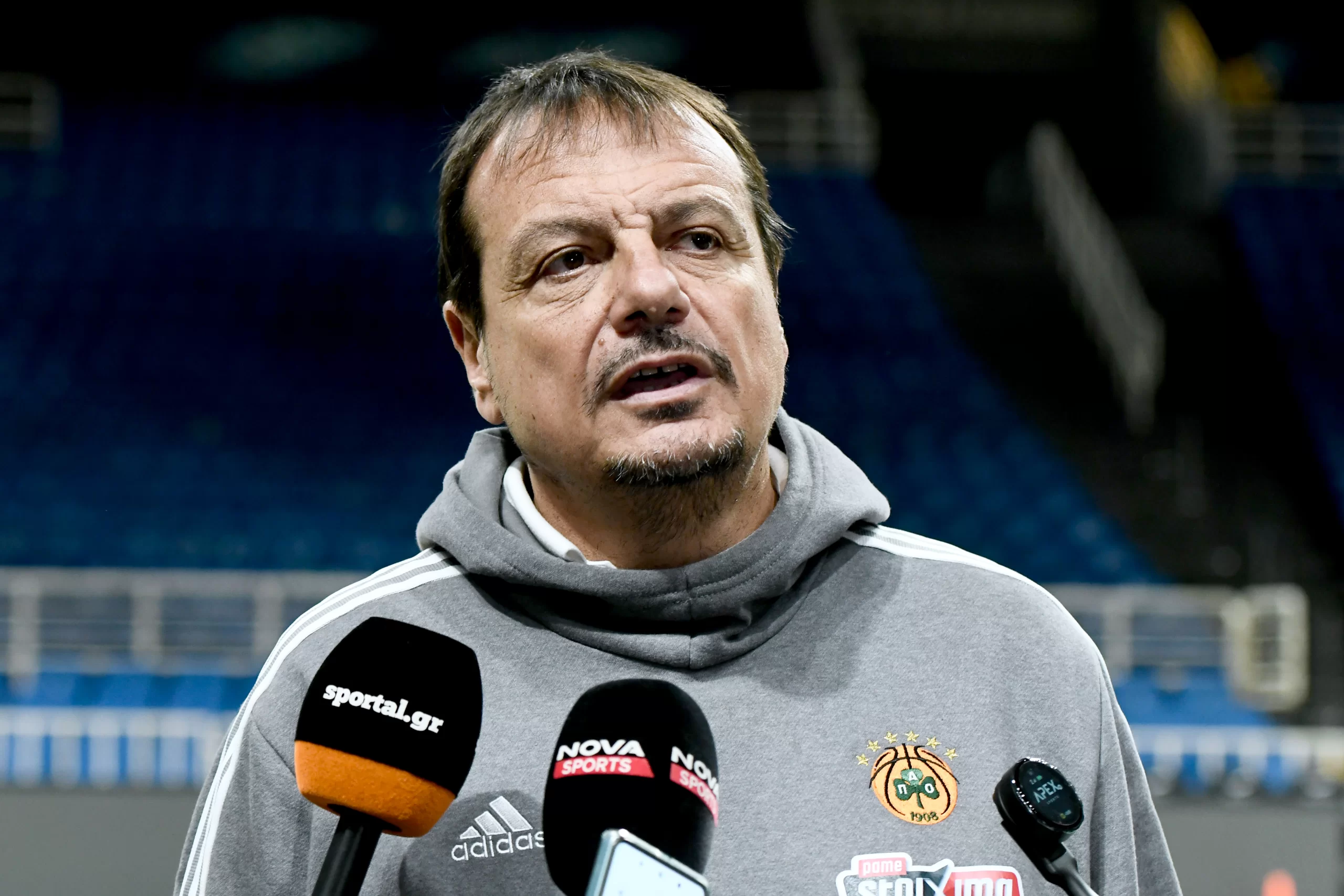 Στα Paparazzi μας: Τηλεφώνησε μου