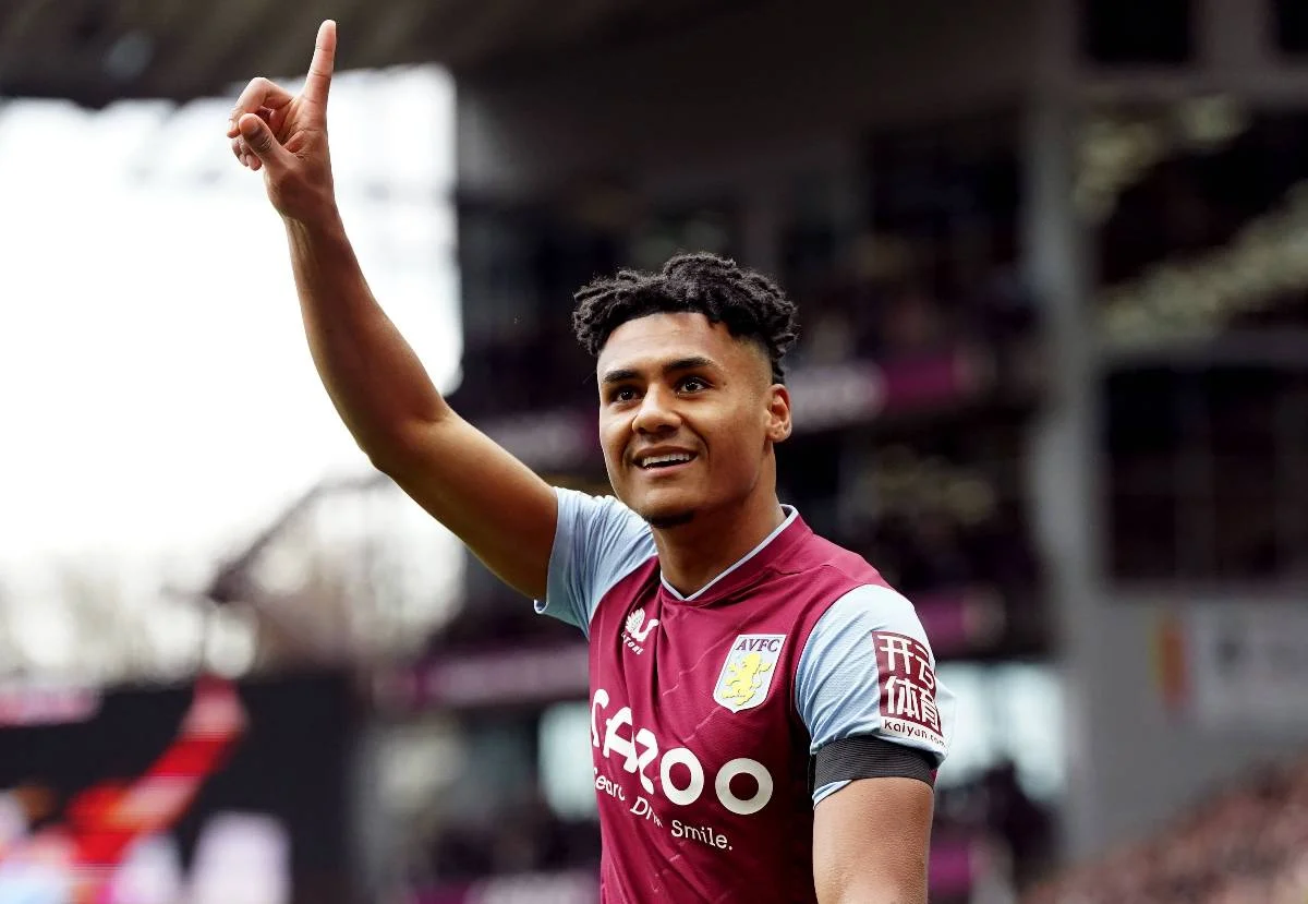 Γιορτάζει και πληρώνει στα γενέθλια του ο Γουότκινς