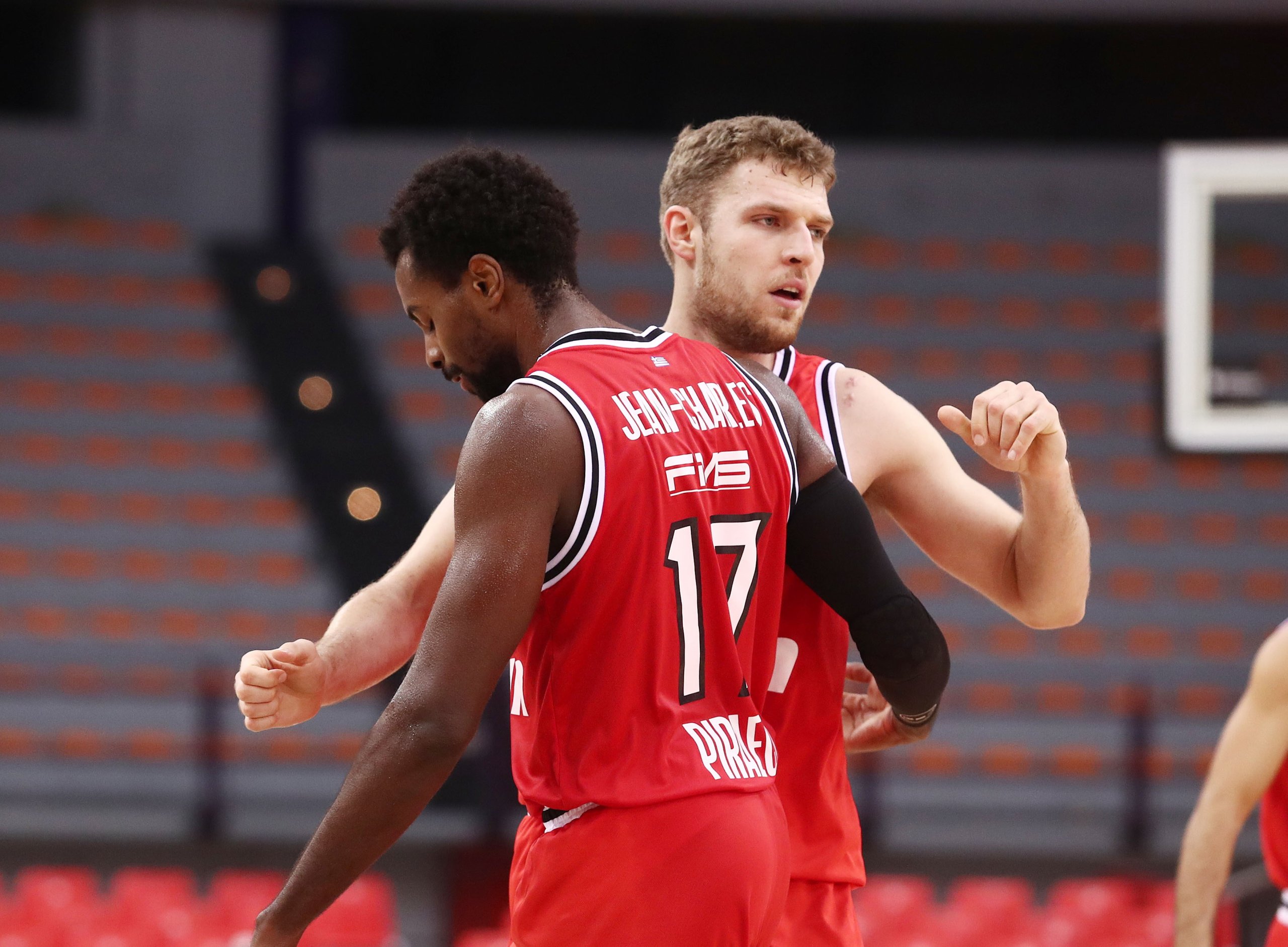 Novibet: Ολυμπιακός – Φενέρμπαχτσε με ειδικά στοιχήματα παικτών και ομάδων!