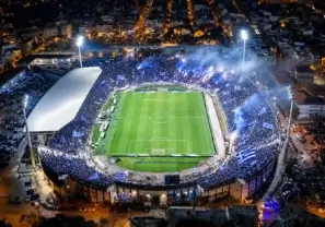 Η… μπλε Τούμπα και ο απόντας Ρονάλντο