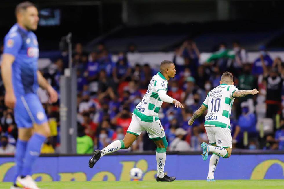 Βραδινό παιχνίδι σε Λατινική Αμερική και Μεξικό