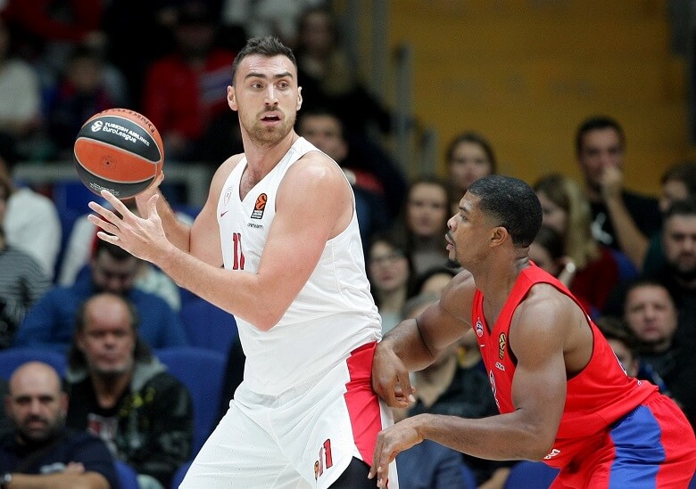 Αρκεί ο εγωισμός και η έδρα;