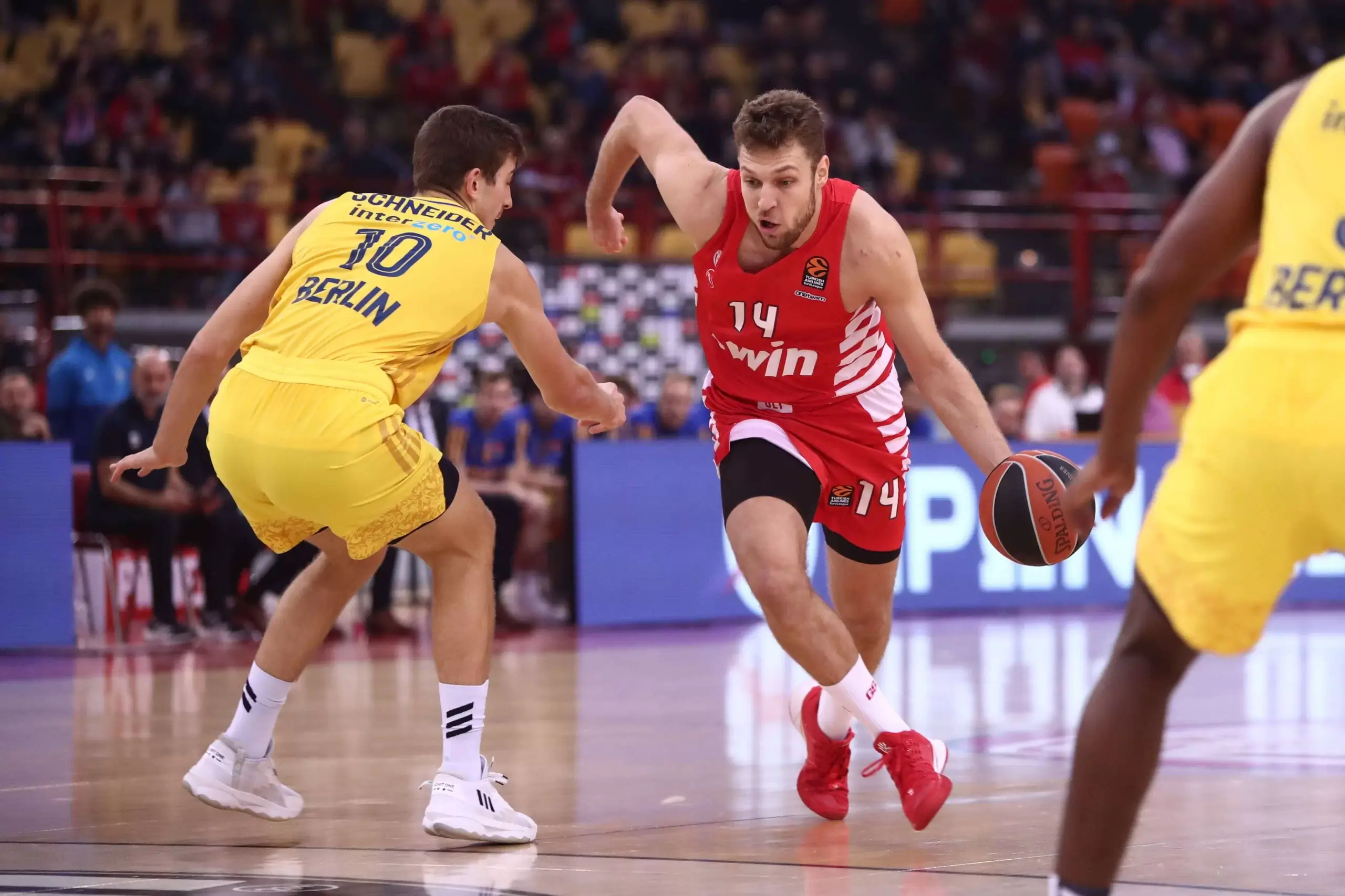 Novibet: Άλμπα Βερολίνου – Ολυμπιακός με live streaming*