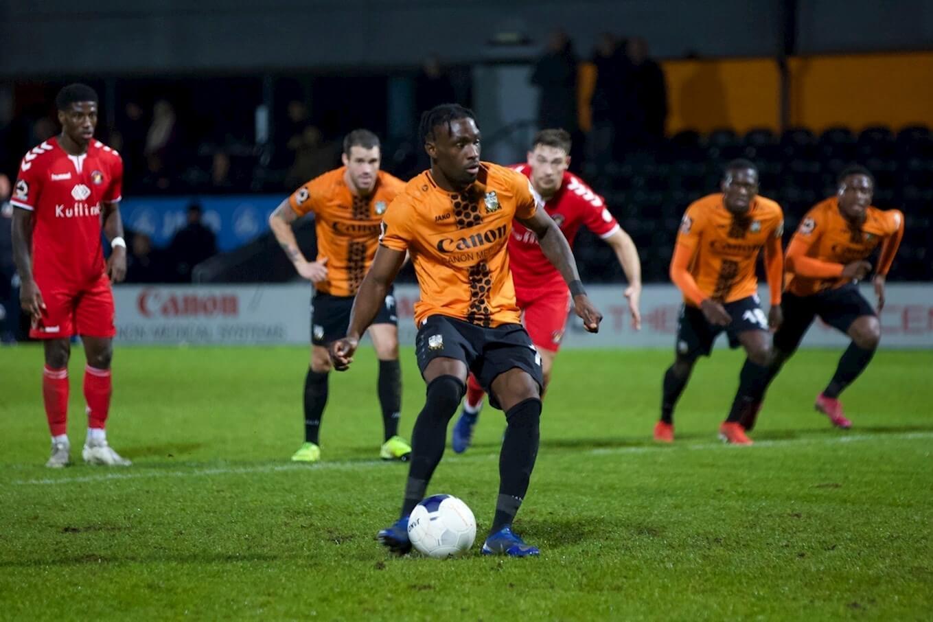 Διπλό στα χαμηλά της Αγγλίας