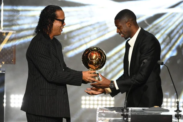 https://static.betmarket.gr/uploads/dembele-ball-on-dor-640x426.webp