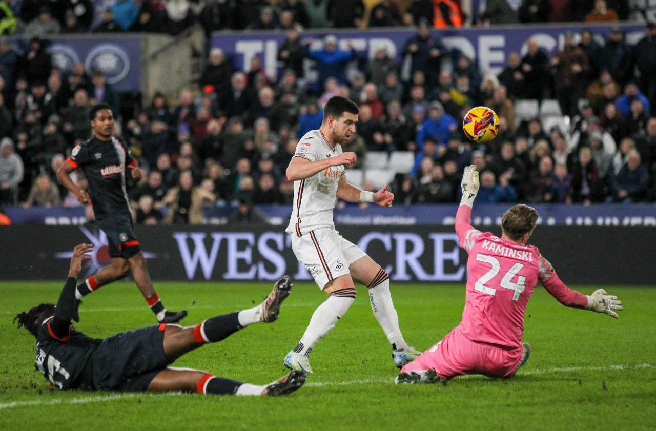 Καλή Χρονιά σε όλους, εκτός από τον Τόμας Καμίνσκι