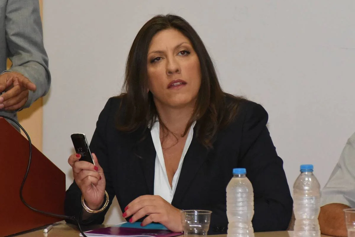 Κατρακυλά η απόδοση της Κωνσταντοπούλου για επόμενη πρωθυπουργός