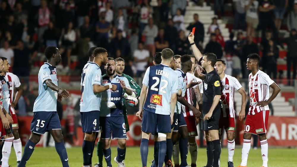 Τέλειωσαν οι εκλογές, μπορούν να τη… σφάξουν