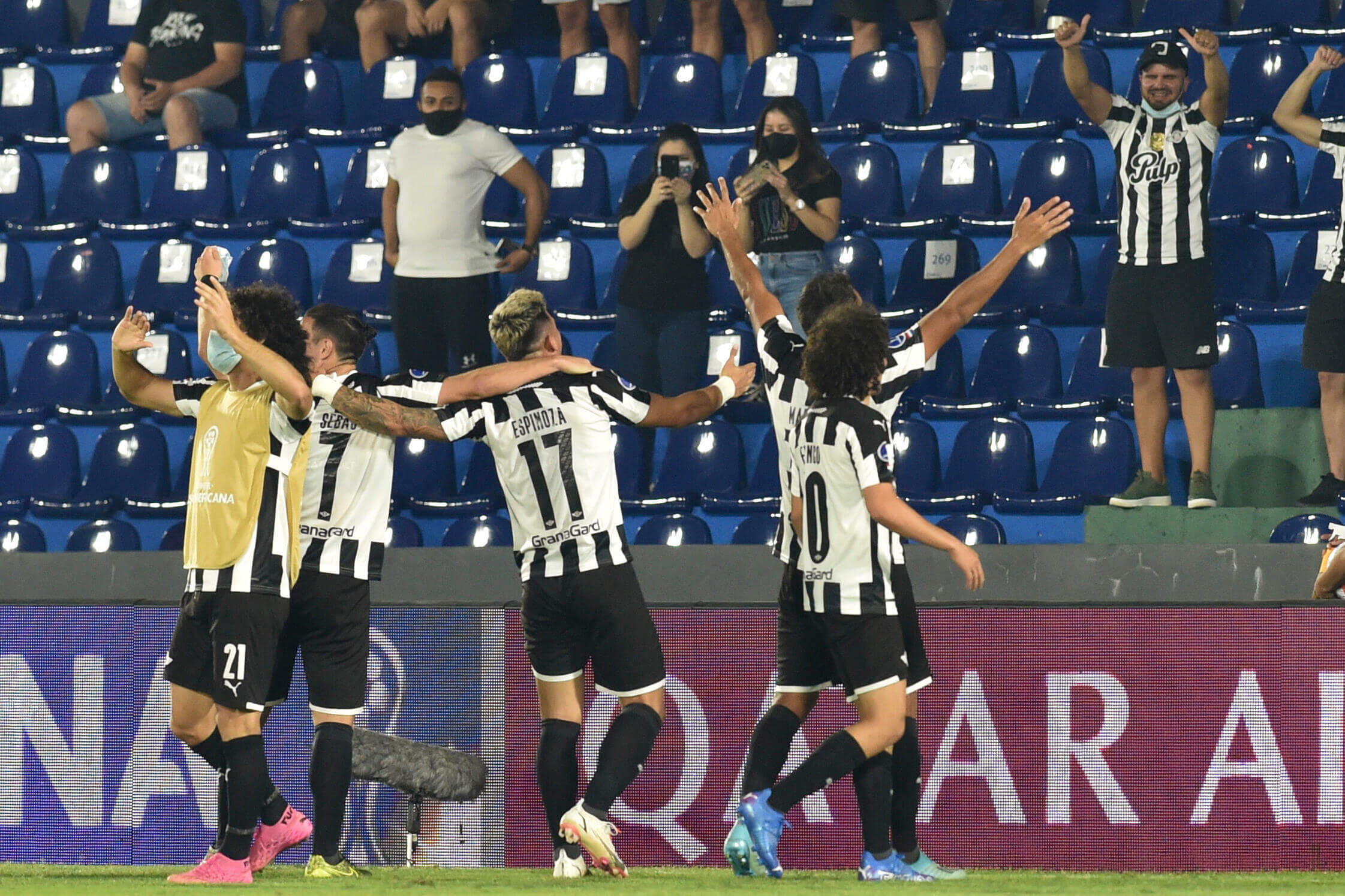 Επίδειξη υπεροχής