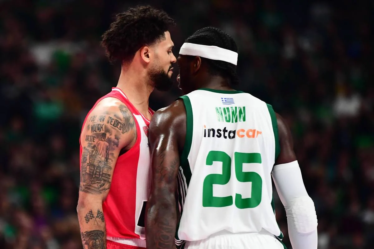 Του ενός γεννούν και τα κοκόρια του και ο άλλος ζει με αναλαμπές