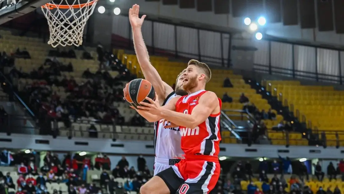 Novibet: Ολυμπιακός – Αρμάνι Μιλάνο με Bet Builder και live streaming*