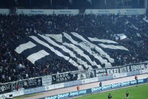 paok-funs-ucl