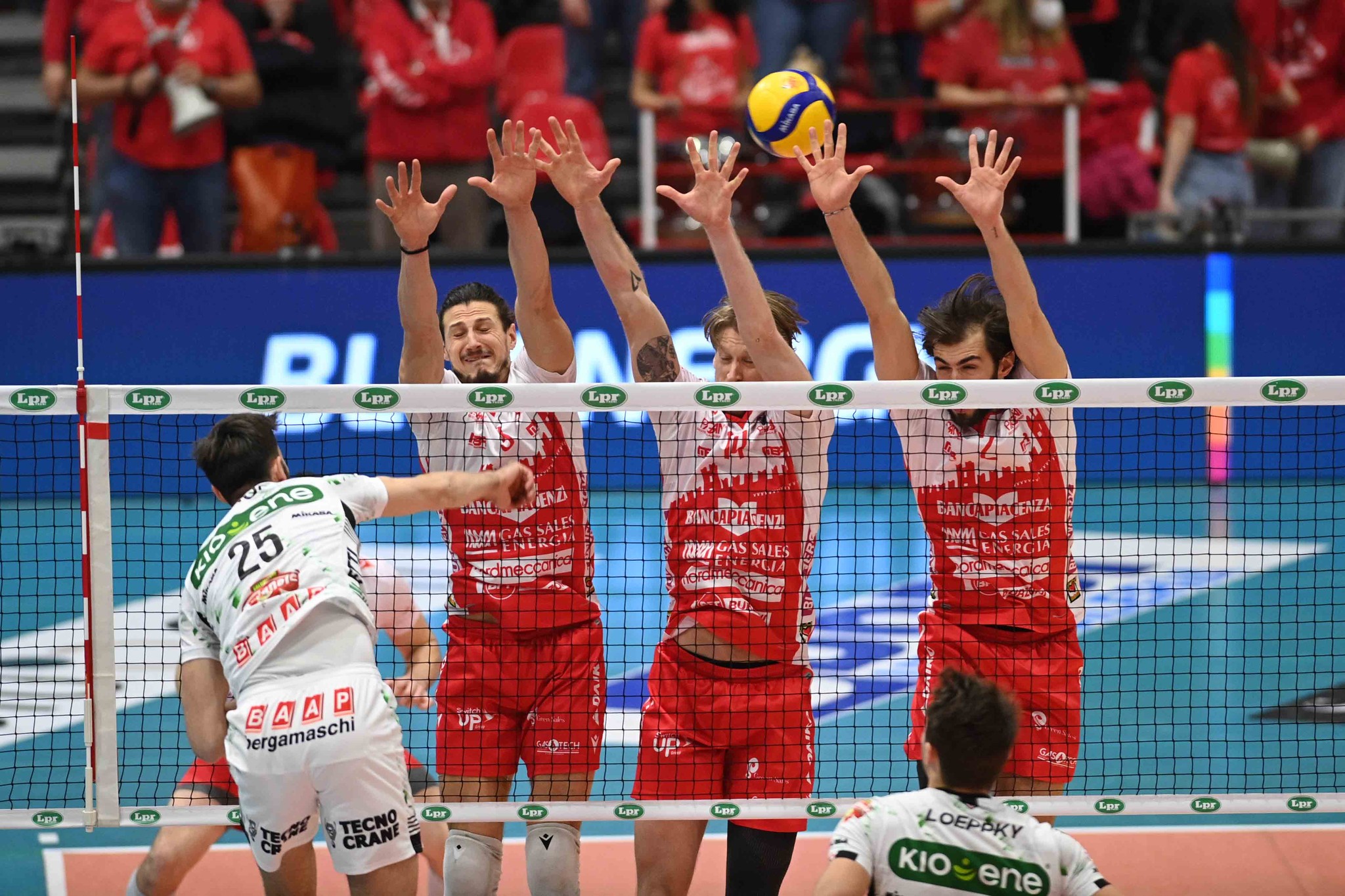 Σάββατο με φουλ Βόλεϊ