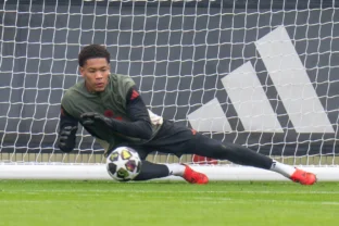 Οι αποδόσεις του 16χρόνου τερματοφύλακα της Μπάγερν κόντρα στην Αταλάντα