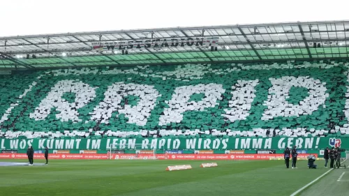 Η έδρα σπρώχνει τον άσο