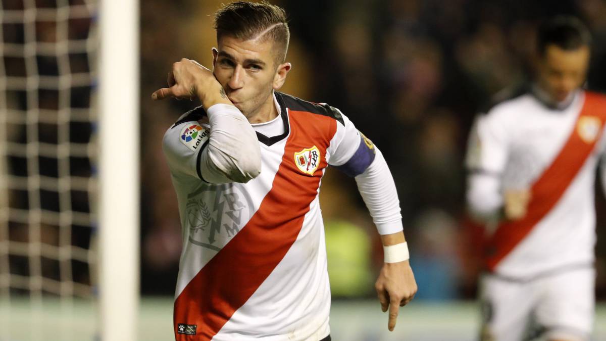 Ανεβάζει ρυθμό εντός έδρας