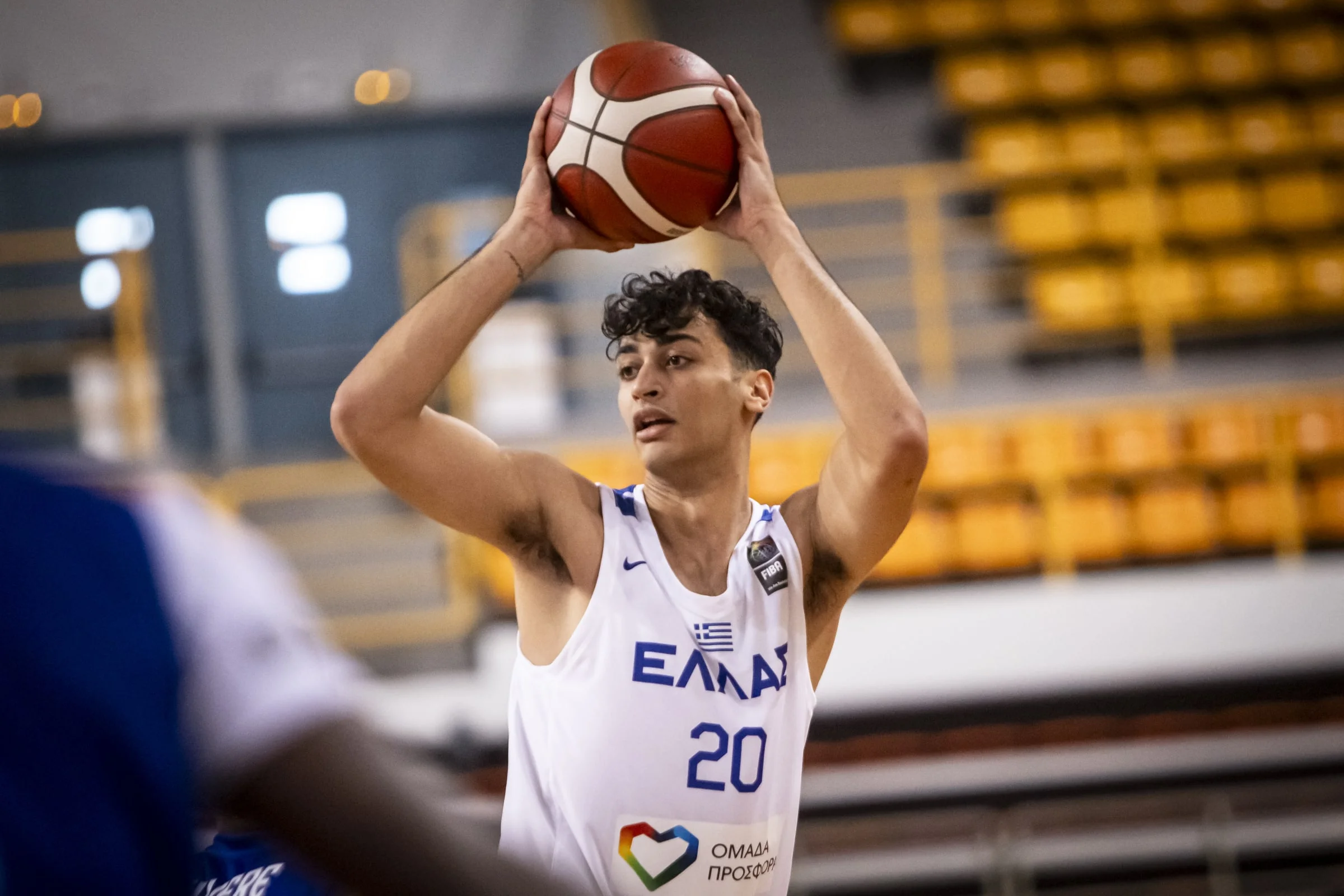 Ο Σαμοντούροβ βγαίνει μπροστά και οδηγεί την Ελλάδα στα μετάλλια