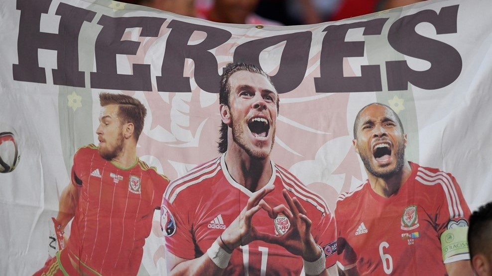 Τρία και σήμερα