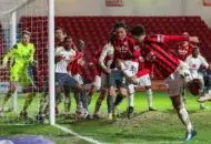 Τέσσερα σημεία από την Αγγλία